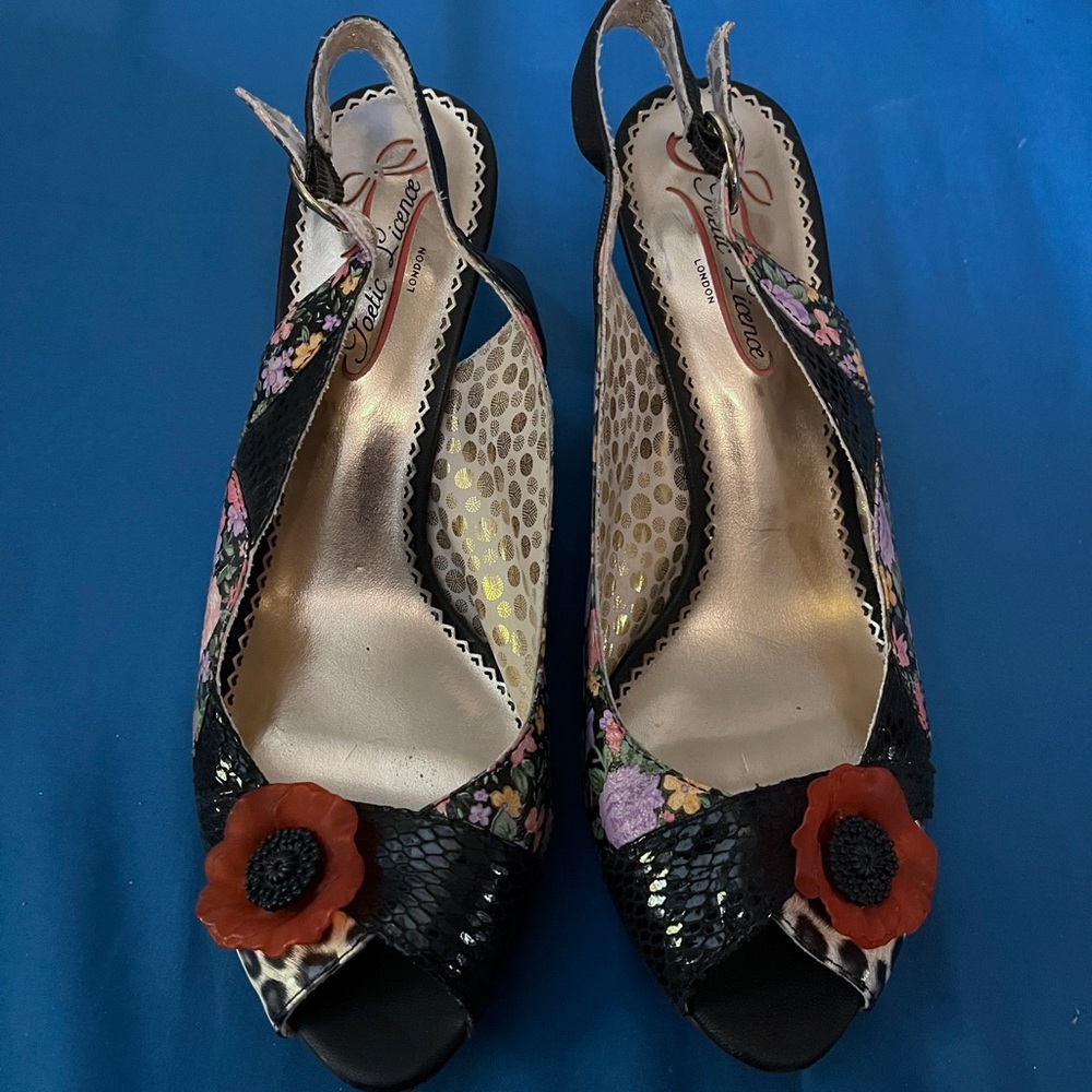 Poetic License Black and Red Heels